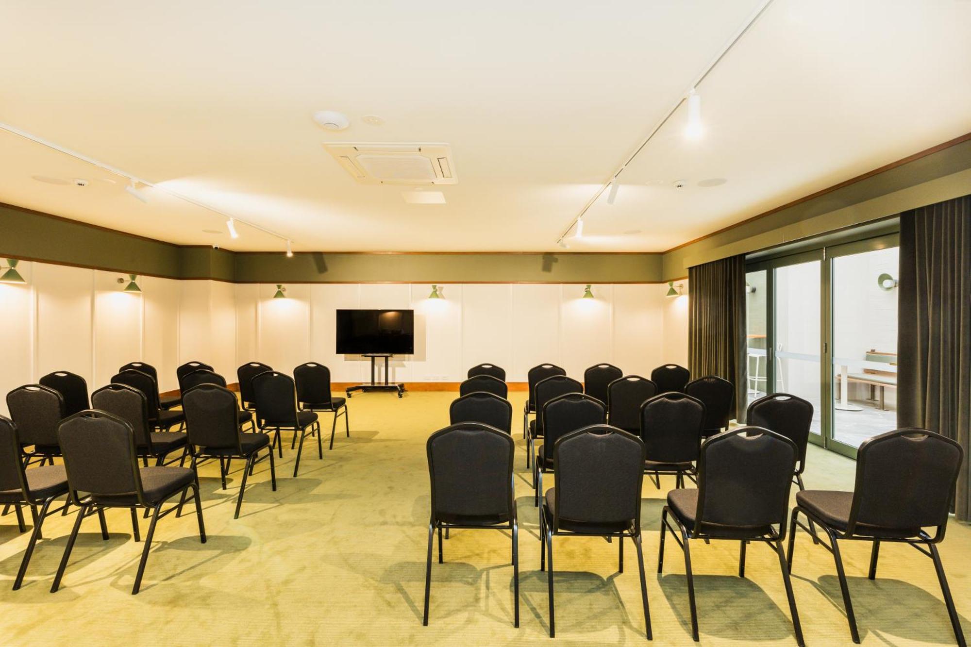 Statesman Hotel Canberra Esterno foto
