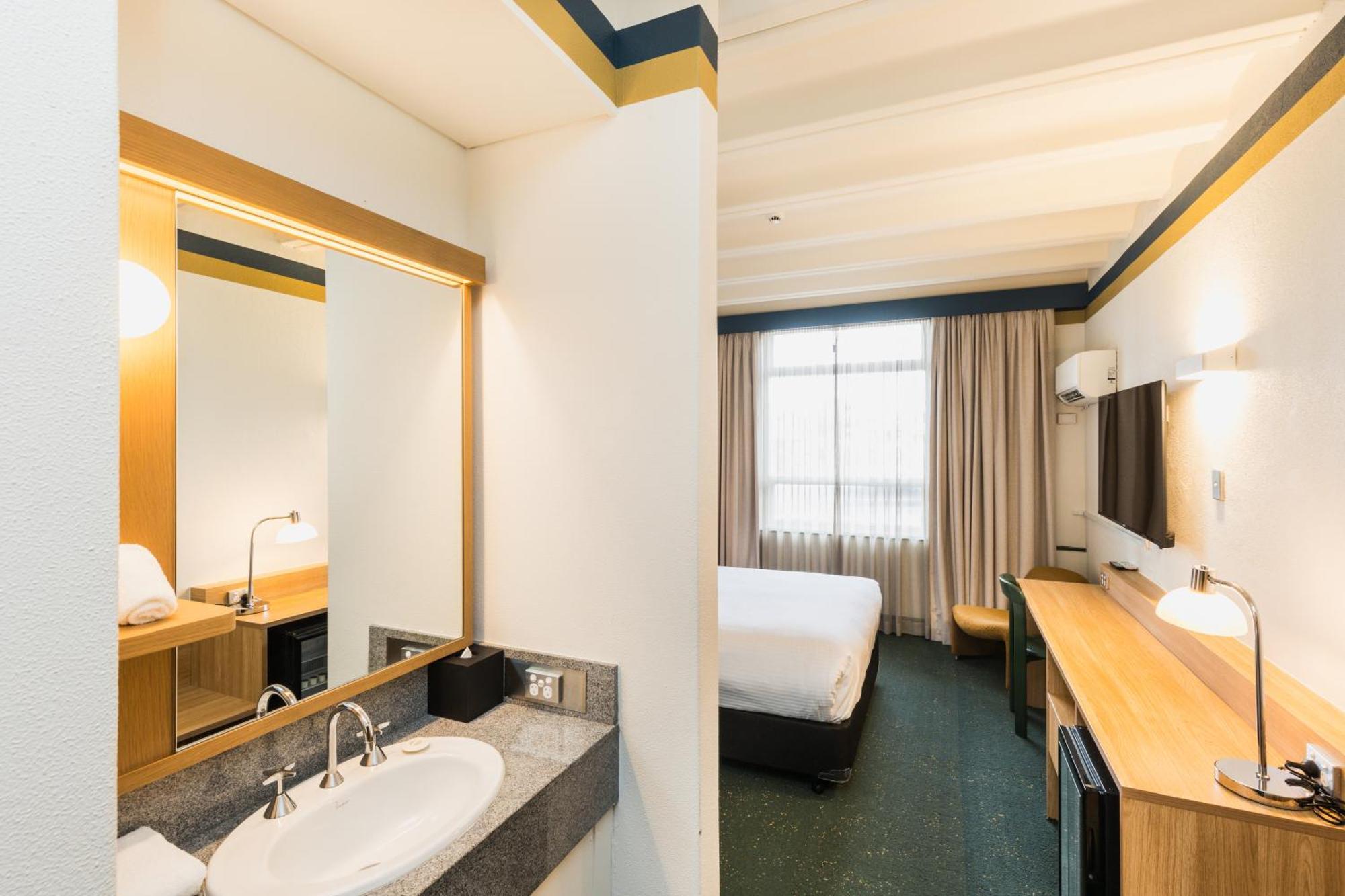 Statesman Hotel Canberra Camera foto